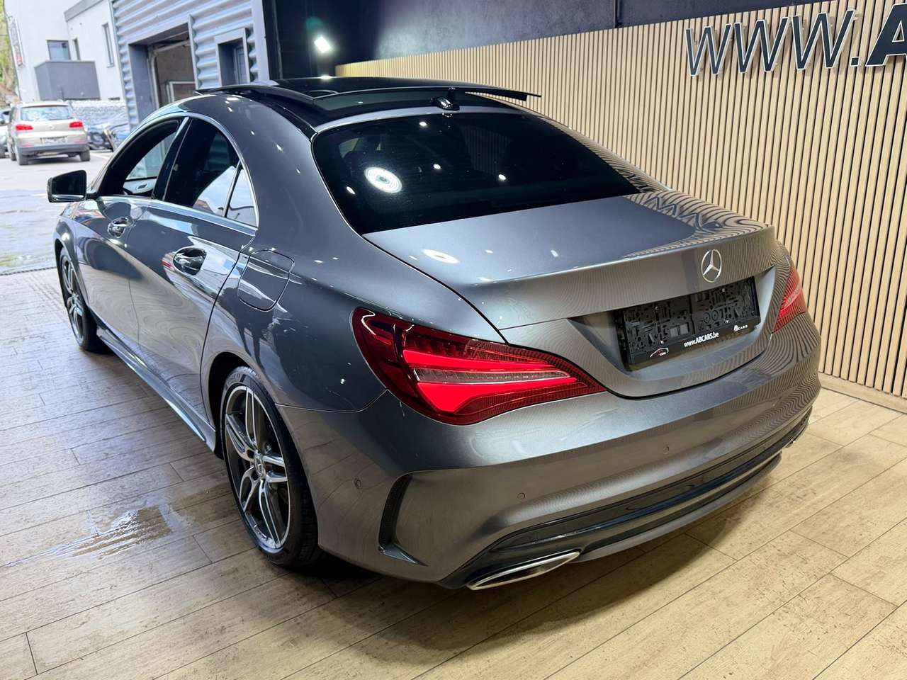 Mercedes-Benz CLA 180
