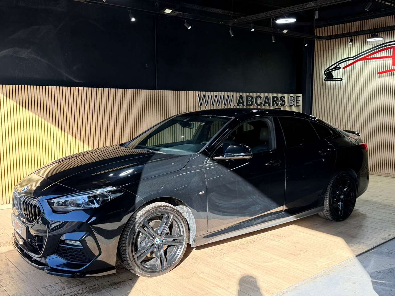 BMW 216