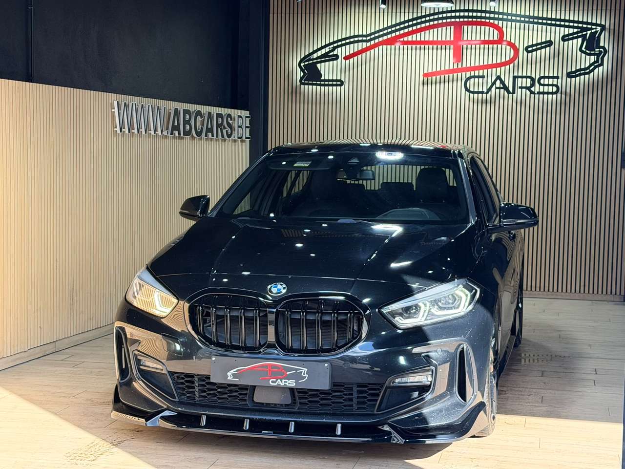 BMW 118